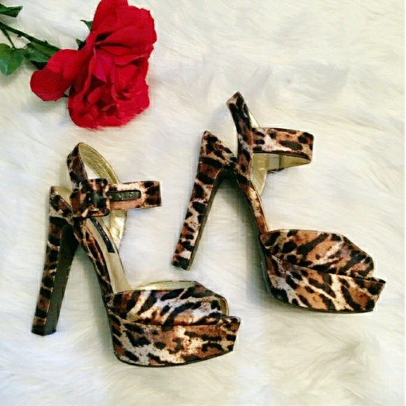 nina nazlee platform sandal